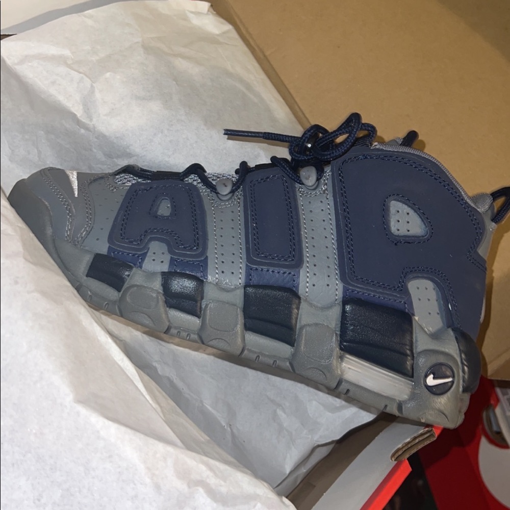 Nike uptempo